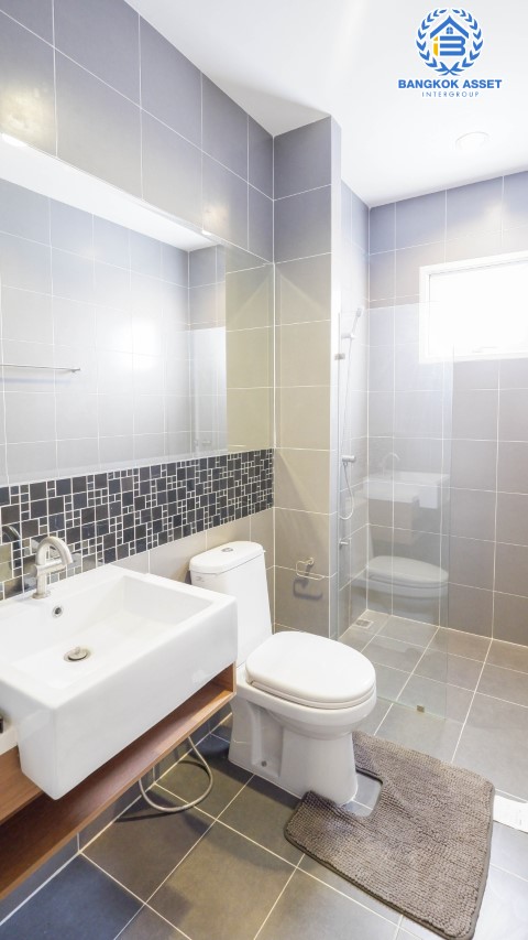 *****บ้านเดี่ยวมือสองย่านนนทบุรี ม.ธารา ราชพฤกษ์-ปิ่นเกล้า เนื้อที่กว้างขวางมากถึง 56.20 ตร.ว. ฟังก์ชัน 3 ห้องนอน 3 ห้องน้ำ ที่จอดรถ 2 คัน สภาพสวย พร้อมเข้าอยู่ บนทำเลแห่งการเดินทาง ใกล้รถไฟฟ้าสายสีแดงอ่อน "สถานีบางซื่อ-ตลิ่งชัน" และทางด่วน "ศรีรัช-วงแหวนรอบนอก"